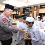 Berbagi Takjil dan Buka Puasa Bersama, Kapolri Perkuat Sinergi dengan Media dan Masyarakat IMG-20250314-WA0006