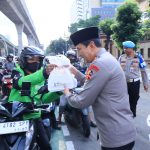 Polri dan Media Bersinergi Berbagi Takjil Serentak di Seluruh Indonesia IMG-20250314-WA0022