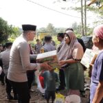Peduli dan Sigap, Polres Gowa Bantu Warga Bangkit Setelah Bencana IMG-20251010-WA0008