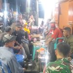 Babinsa Danramil 1408/02 Tallo Patroli ke Jalan Cocoa, untuk Menjaga Wilayah Pannampu Kondusif, dan Menjalin Tali Silahturahmi kepada Pjs RT/RW, Serta Membahas Tentang Pemilihan Serentak RT/RW di Makassar.